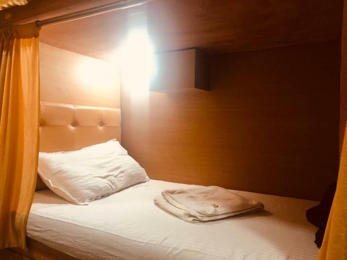 Mabrook Dormitory Mumbai Kültér fotó